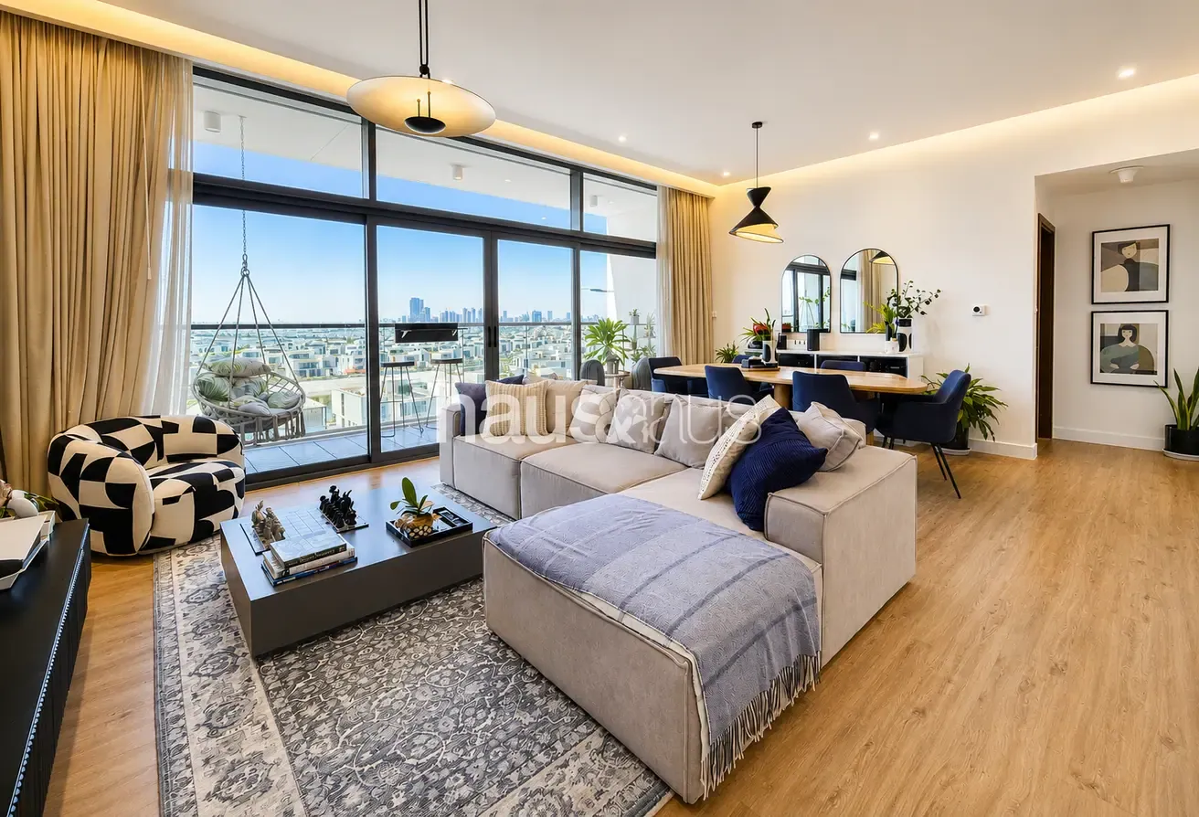 Upgraded | 3 Ensuites Beds | VOT | Viewable Today