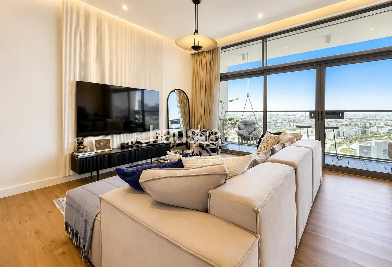 Upgraded | 3 Ensuites Beds | VOT | Viewable Today