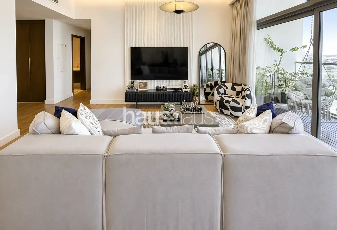 Upgraded | 3 Ensuites Beds | VOT | Viewable Today