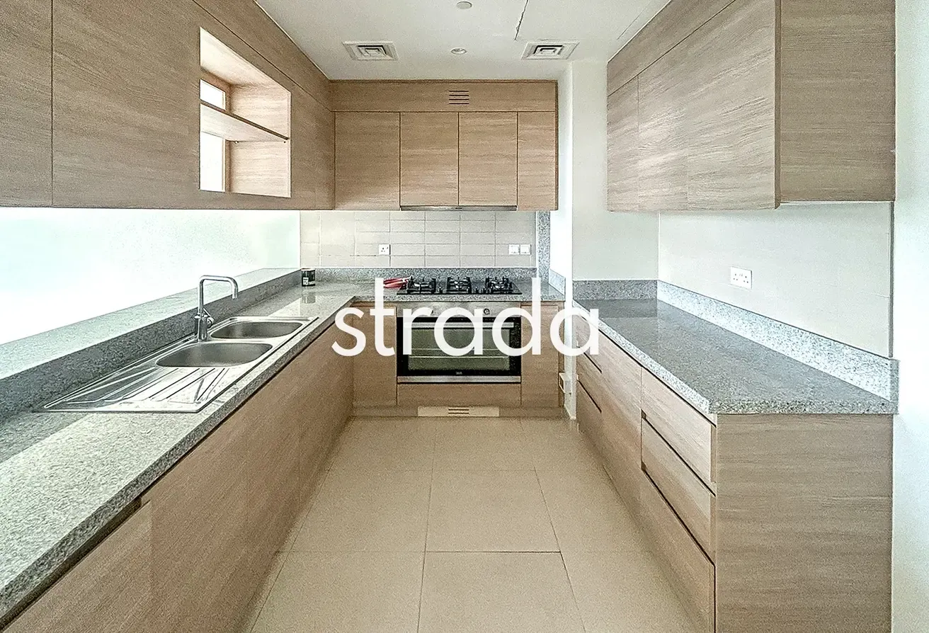 Park View | Maids Room | Vacant Transfer