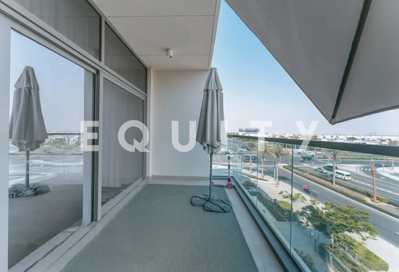 Exclusive | Upgraded | VOT | Corner Unit | 3 BR