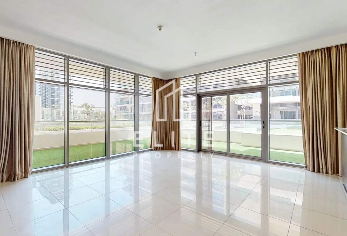 RARE LAYOUT | WELL MAINTAINED | MULTIPLE OPTIONS