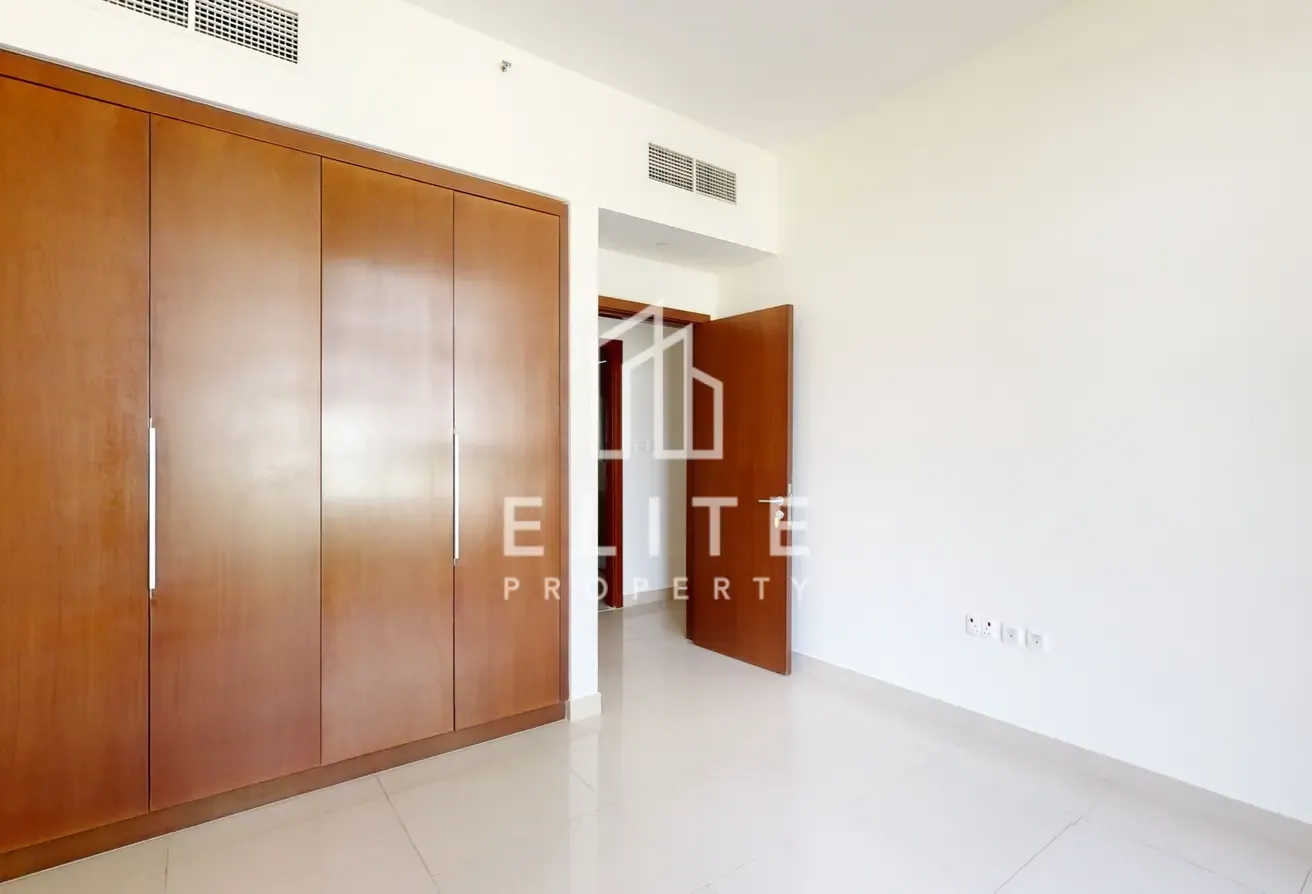 RARE LAYOUT | WELL MAINTAINED | MULTIPLE OPTIONS