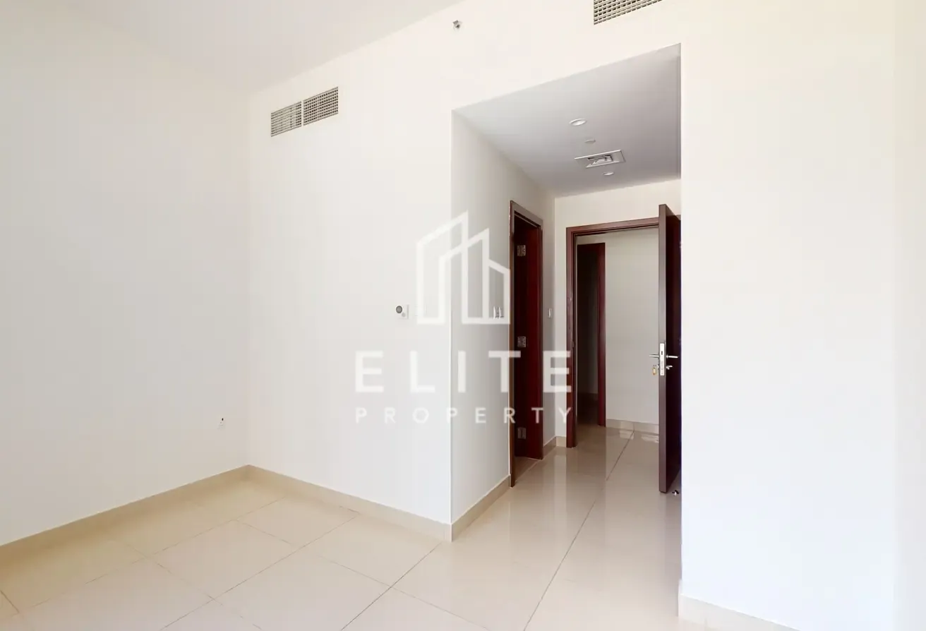 RARE LAYOUT | WELL MAINTAINED | MULTIPLE OPTIONS