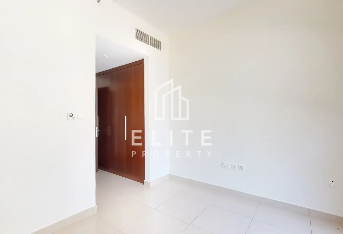 RARE LAYOUT | WELL MAINTAINED | MULTIPLE OPTIONS