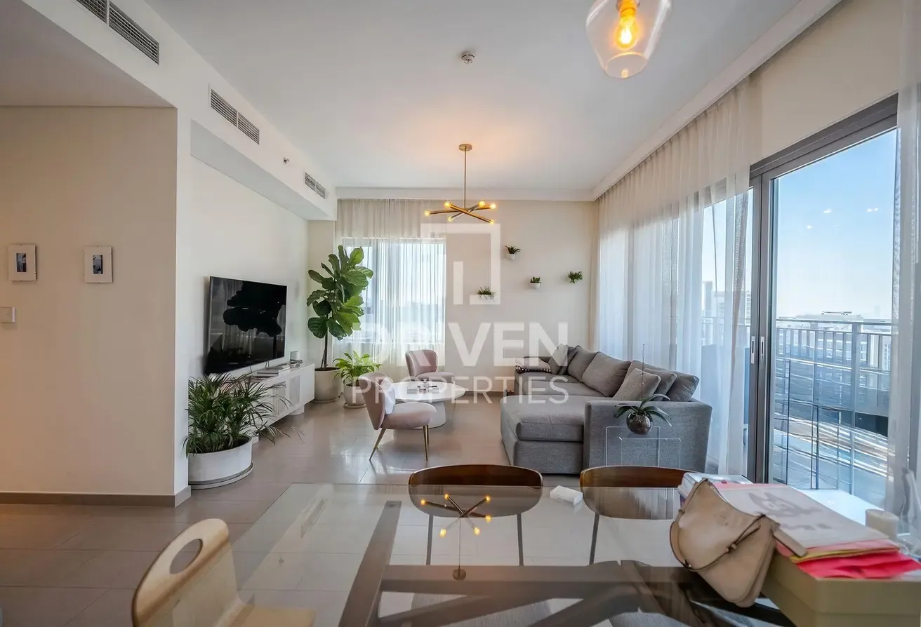 Prime Location | Great Layout | Vacant on Transfer