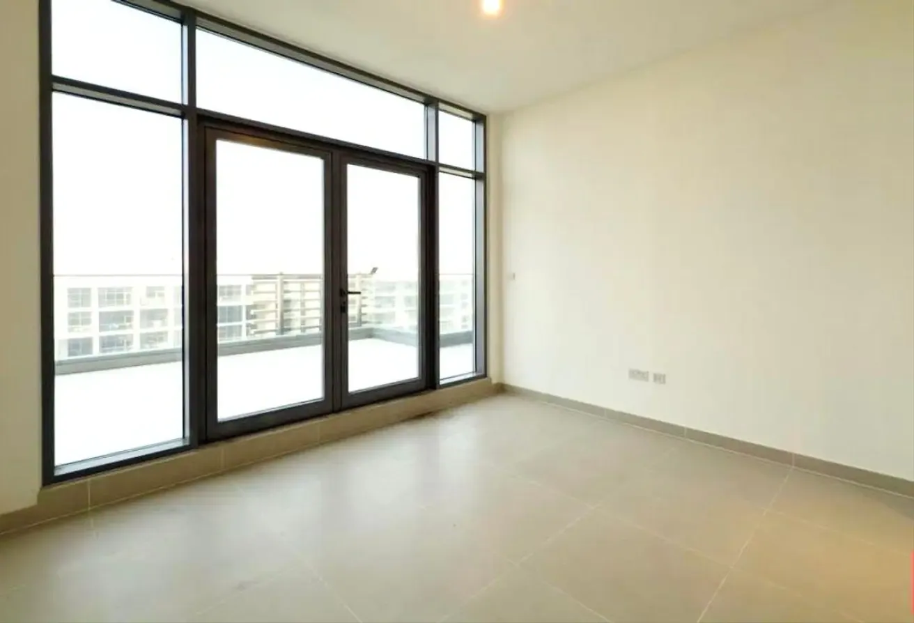 Spacious Layout | Vacant | Community Expert