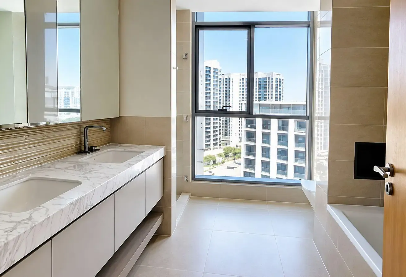 No Commission | Ready to move-in | Big Balcony