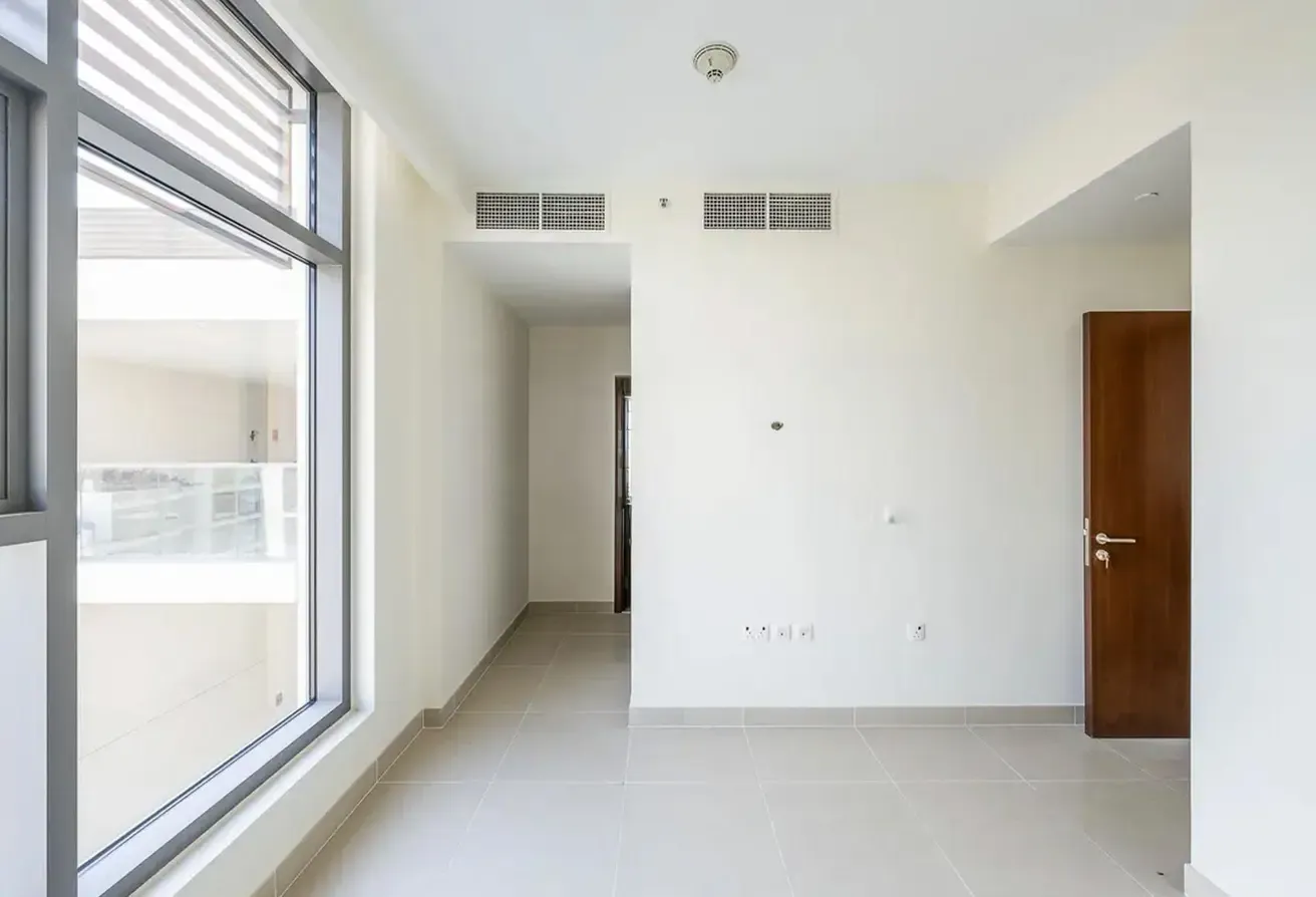 Ready to Move-in | Full Pool View | Big Balcony
