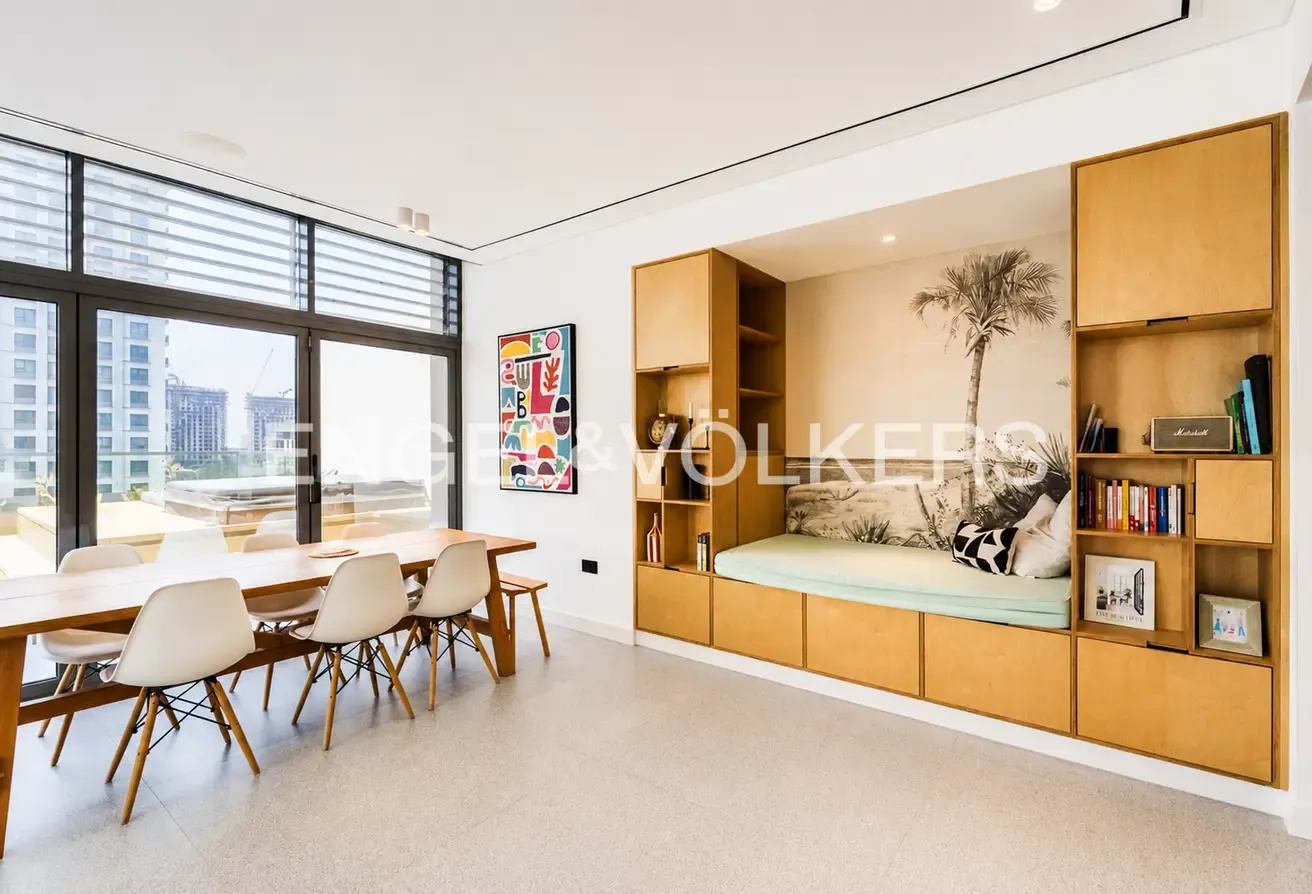 Fully Upgraded | Luxury Penthouse | Park Views