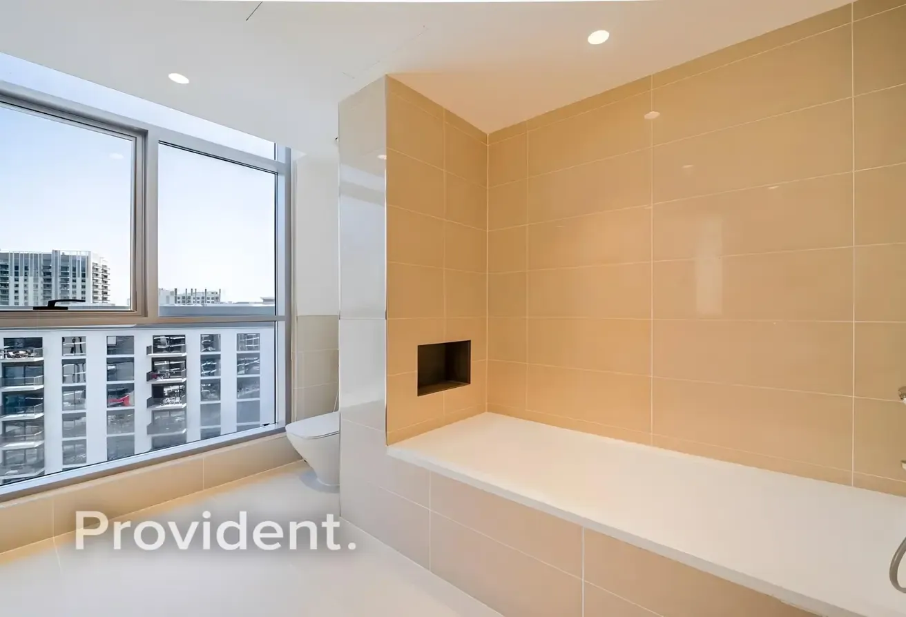Vacant | High Floor | Largest Layout