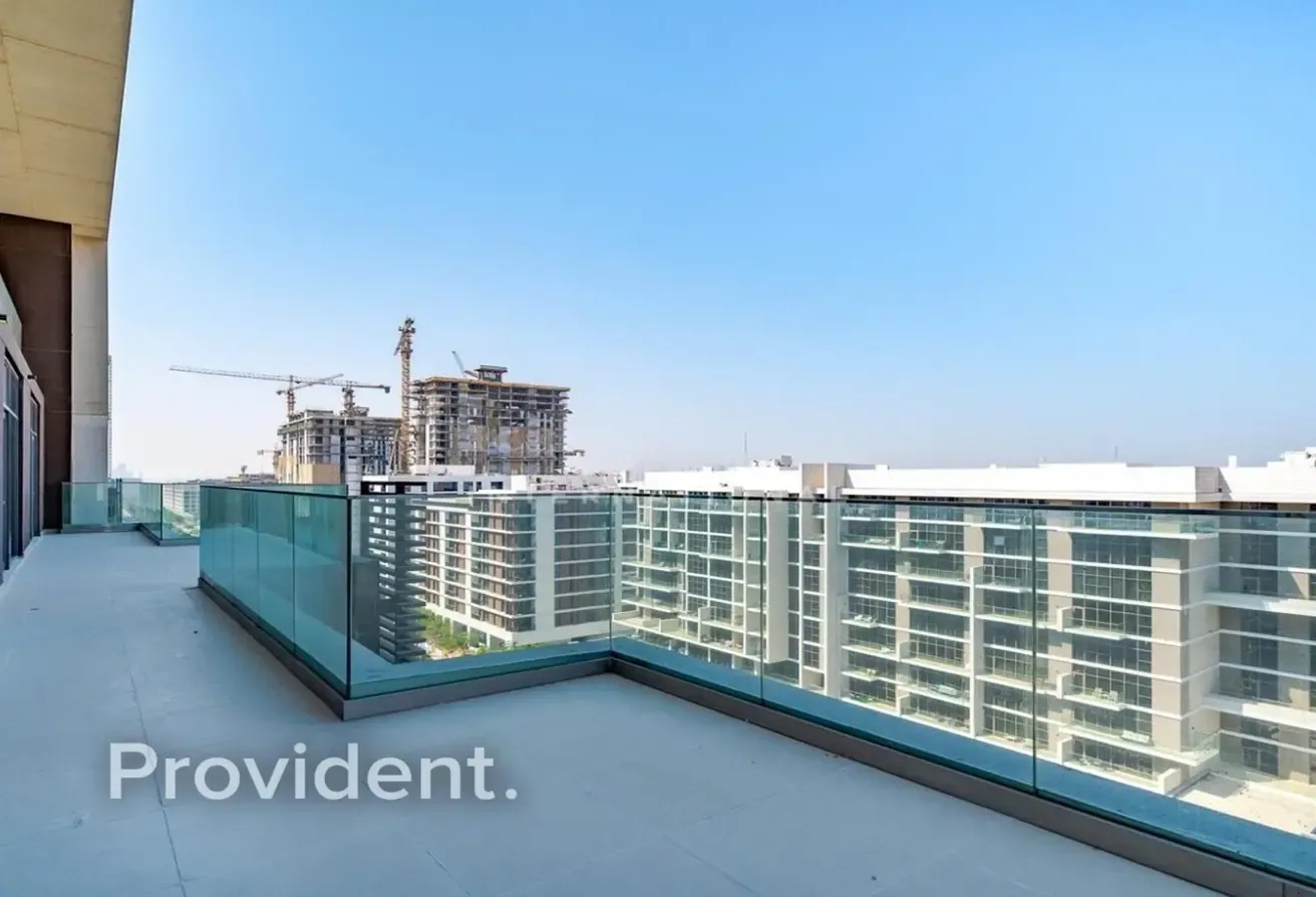 Vacant | High Floor | Largest Layout