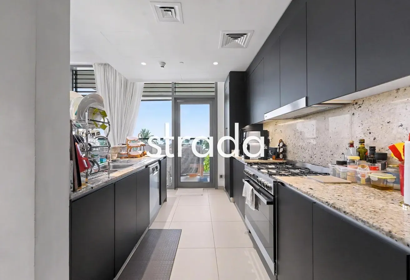 VOT | Spacious & Bright | Large Layout