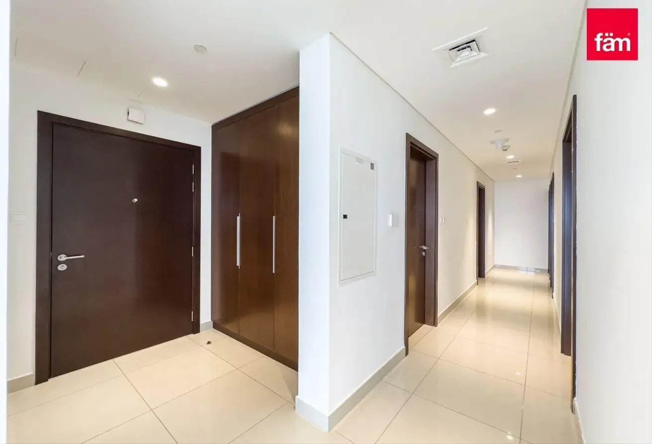 Vacant | Open View | Direct Access To Park