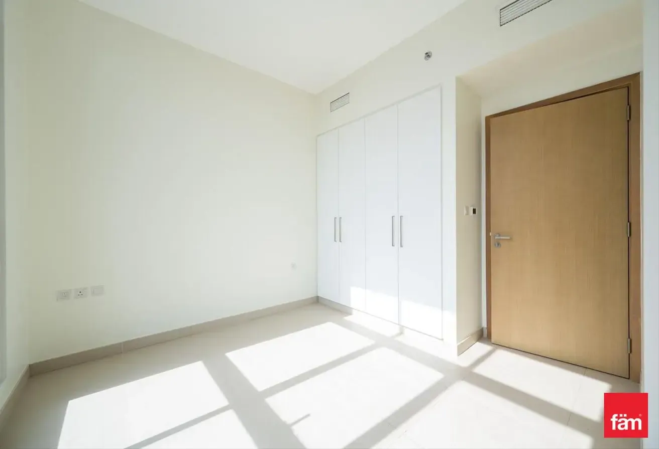 Open Park and Pool View | Vacant on transfer