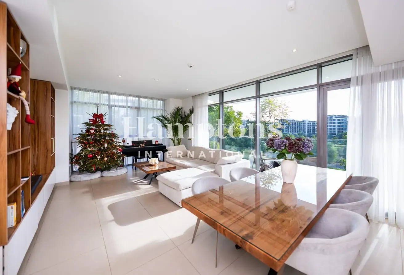 Park - Pool | Spacious | Unique Opportunity