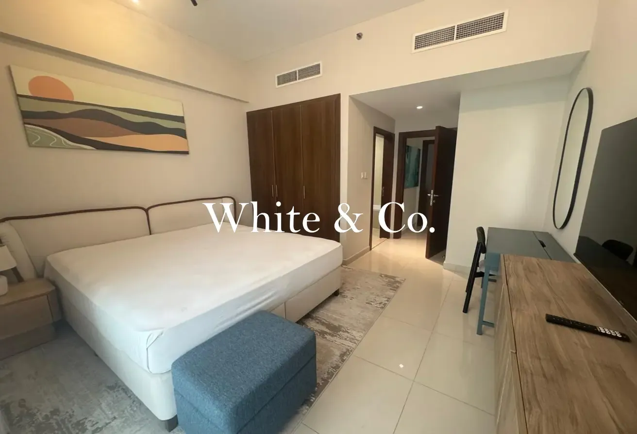 SPACIOUS LAYOUT / VACANT / FURNISHED UNIT