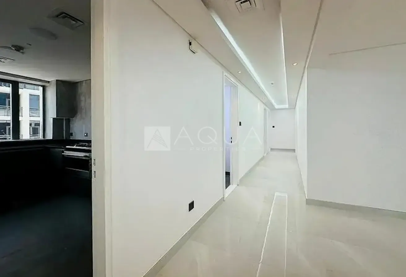Vacant | Upgraded | Free Hold | Best Location