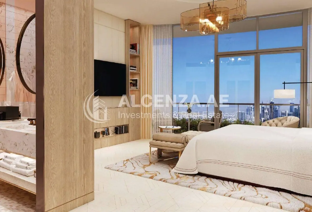 High Floor | Palm Jumeirah and SZR View