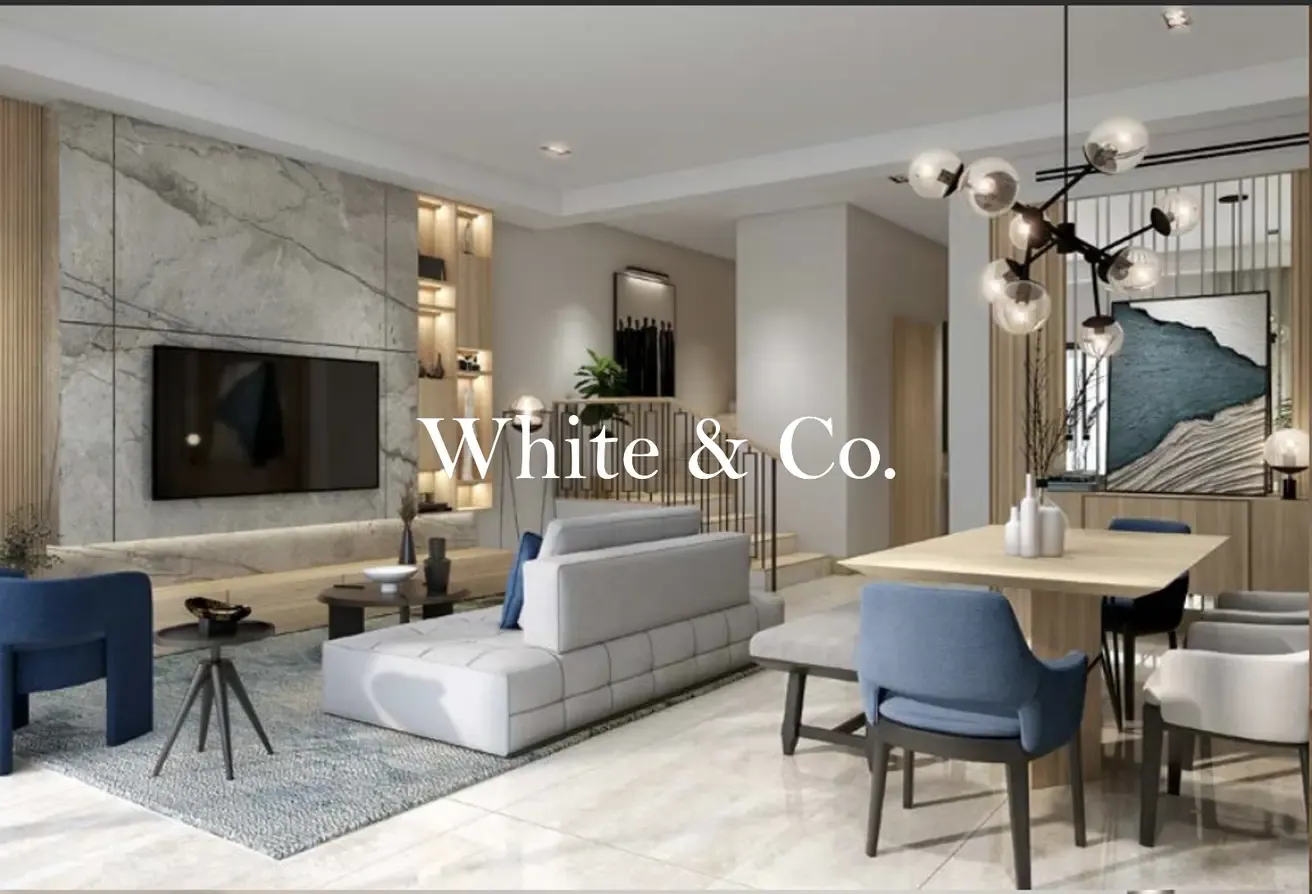 End Corner | Single Row 5BR | On the Park