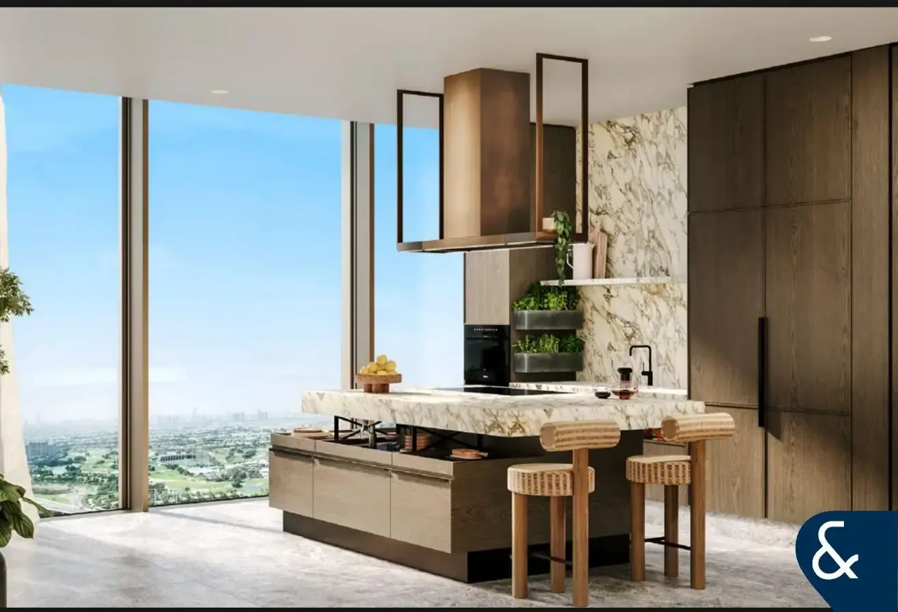 Luxurious l Resort Living l Prime Location