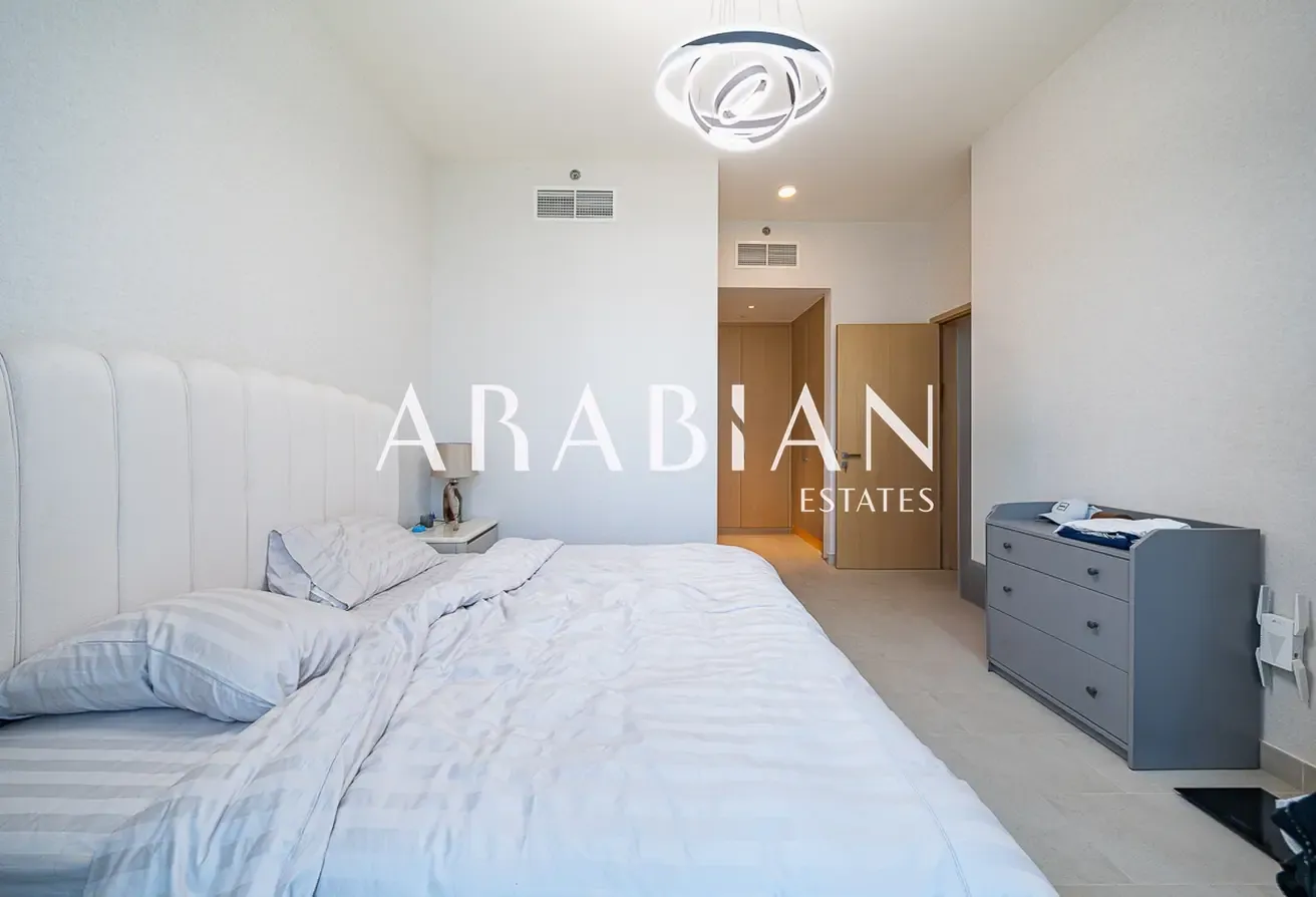 Full Park Views | Available | Closed Kitchen