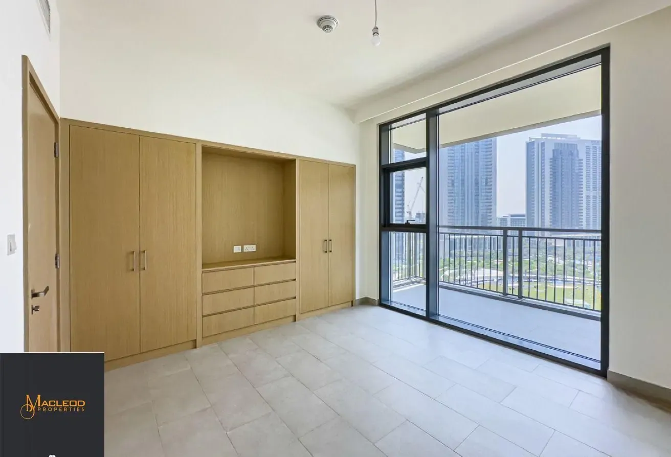 Park view | Vacant Apartment | Stunning view