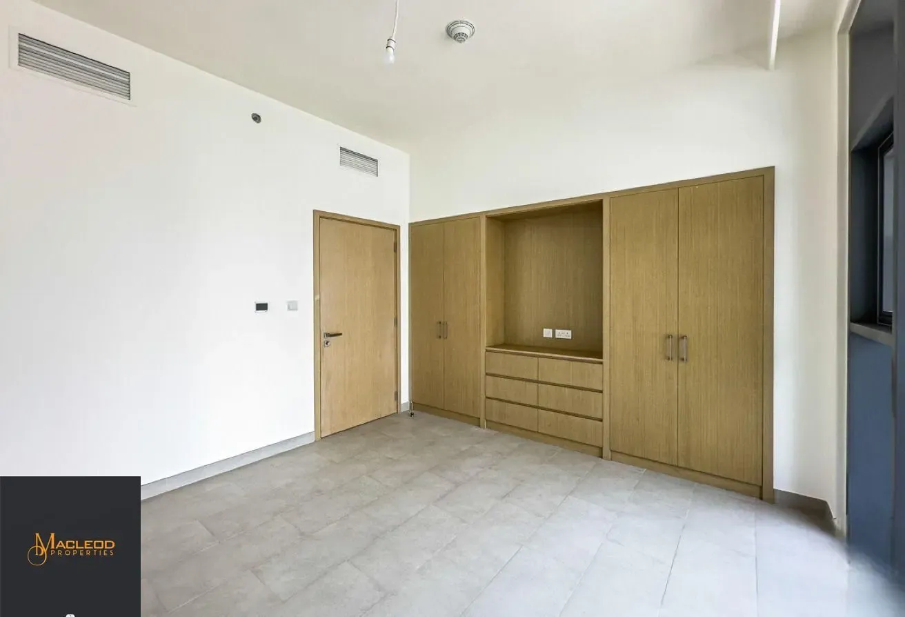 Park view | Vacant Apartment | Stunning view