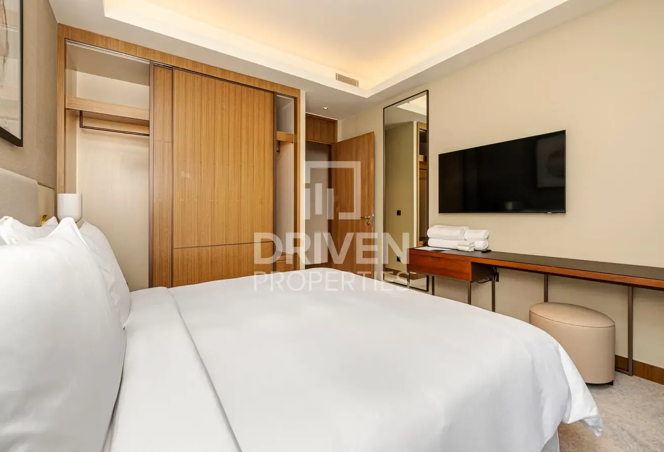 Burj Khalifa View | Elegant Unit in Prime Location