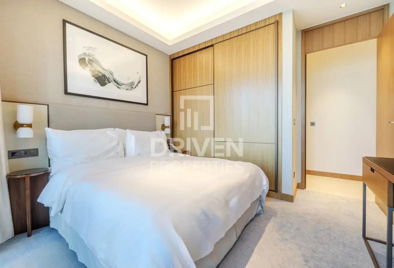 Vacant and Brand New Unit with 2 Balconies