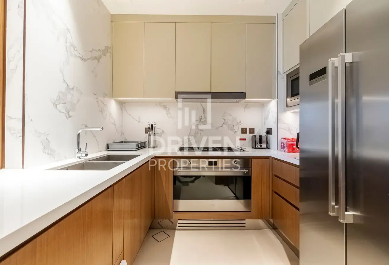 Mid Floor | Rented | Corner Unit | Burj View