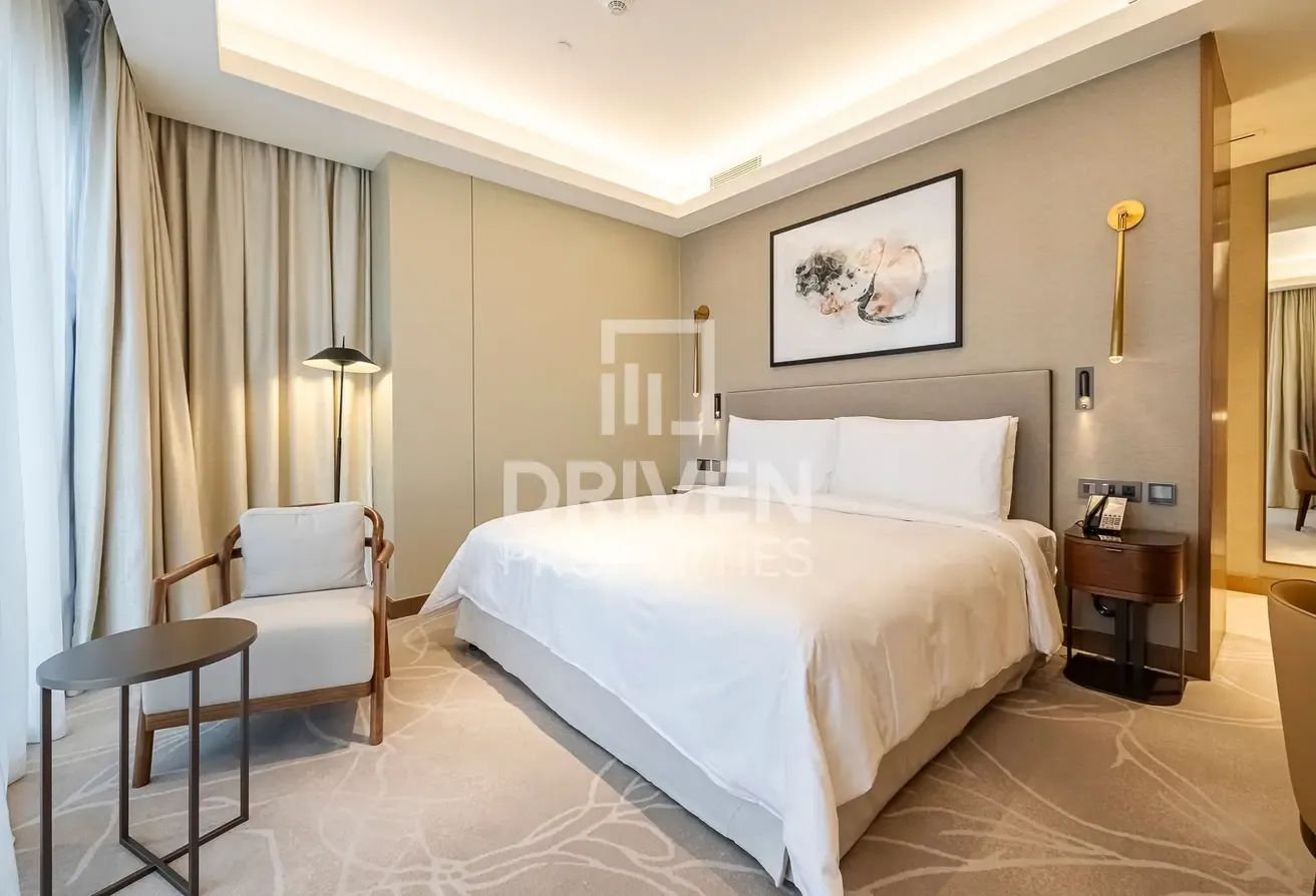Mid Floor | Rented | Corner Unit | Burj View