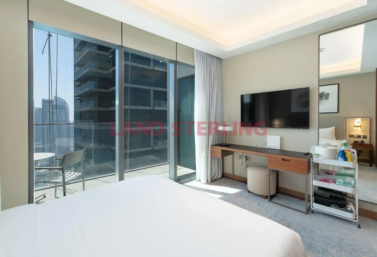 LUXURIOUS ABODE I HIGH FLOOR I INVESTOR DEAL