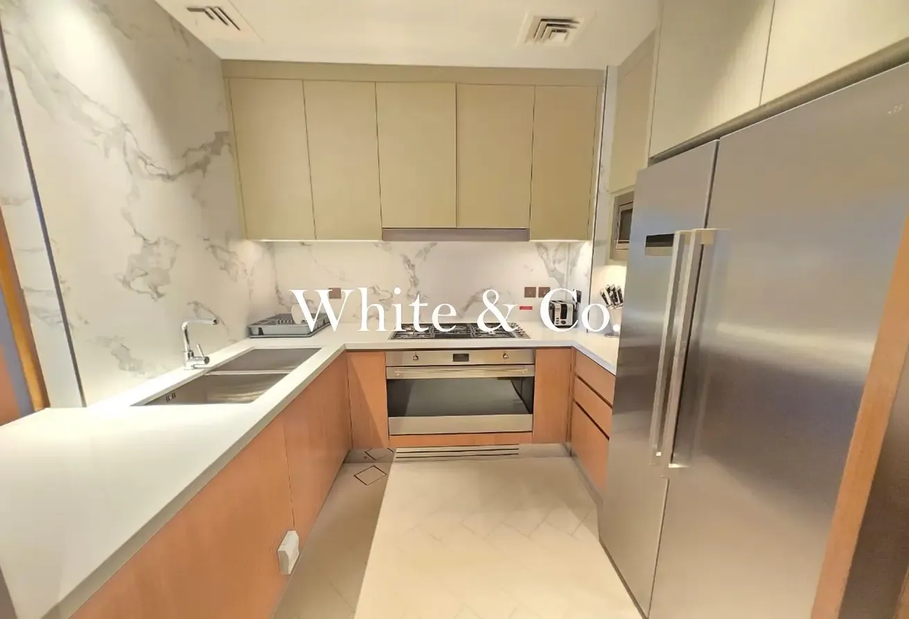 Vacant | Burj Khalifa View | Furnished