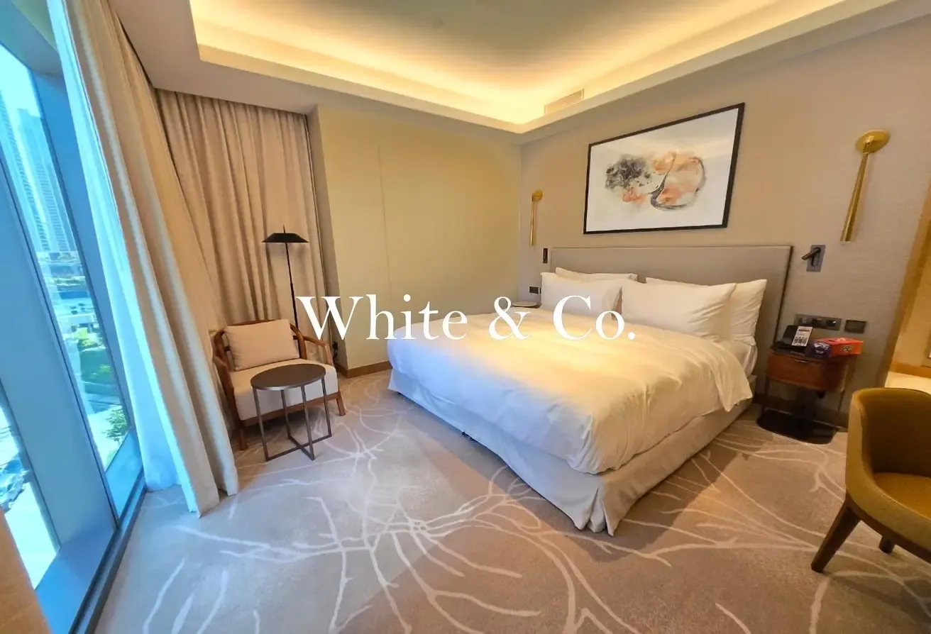 Vacant | Burj Khalifa View | Furnished