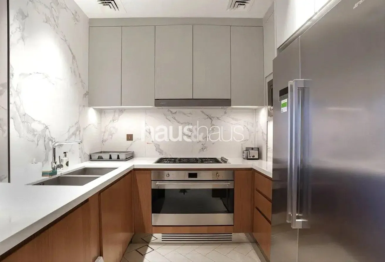 Luxury Living | Burj and Fountain Views | Tenanted