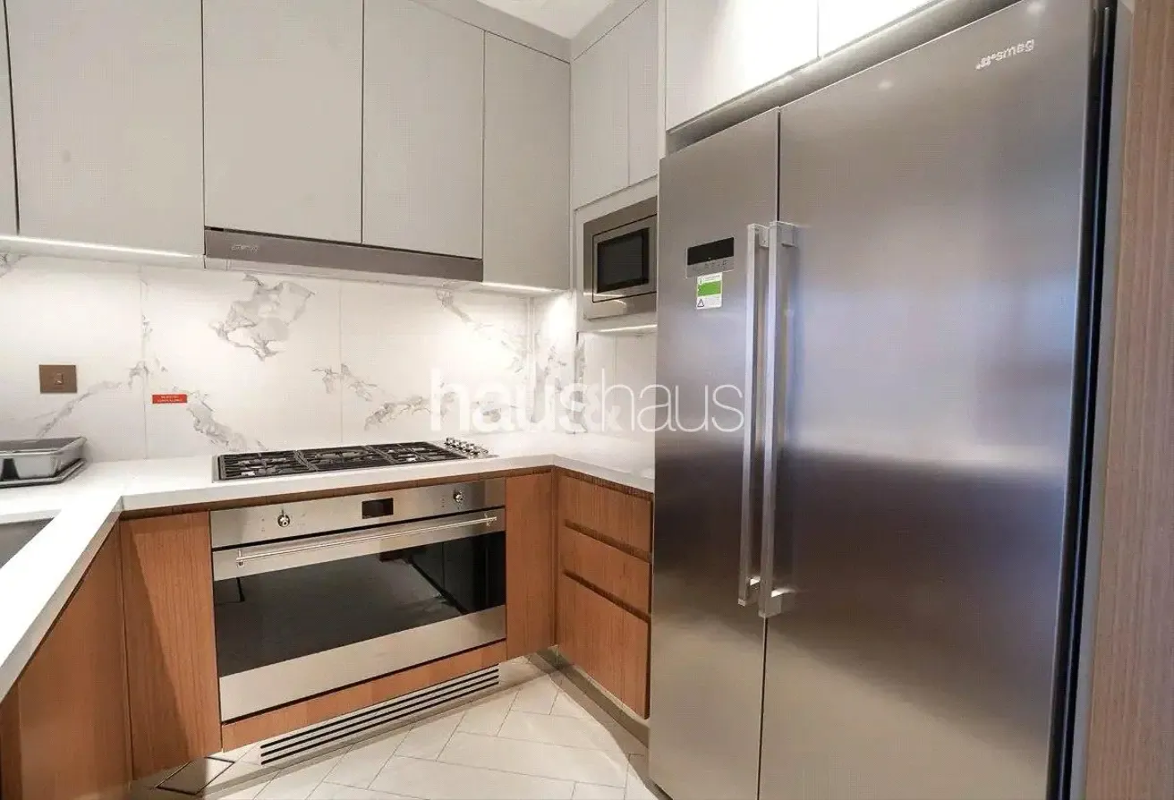 Luxury Living | Burj and Fountain Views | Tenanted