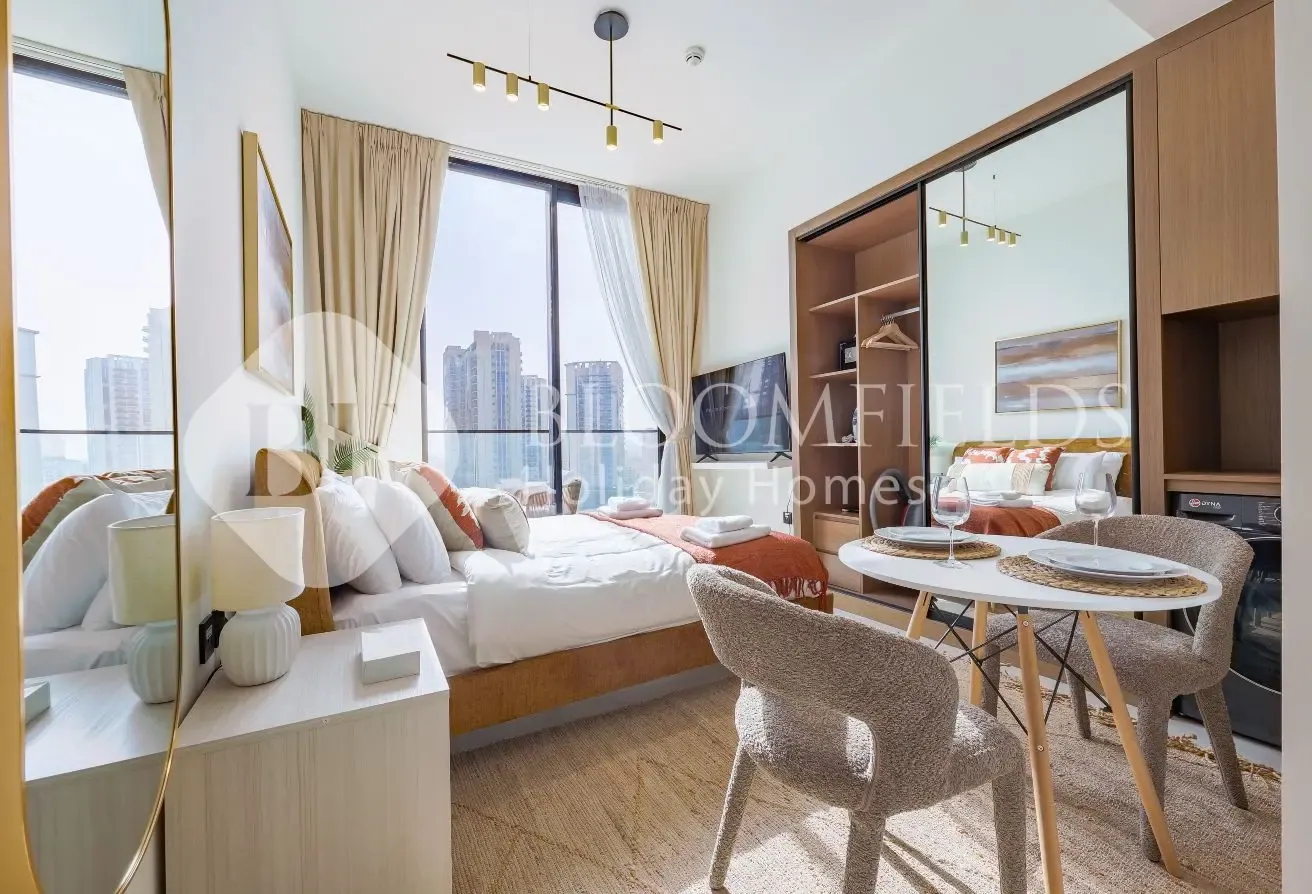 Modern Studio l Contemporary Urban Living
