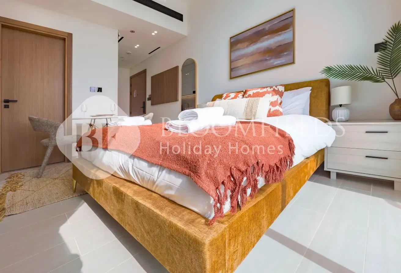 Modern Studio l Contemporary Urban Living