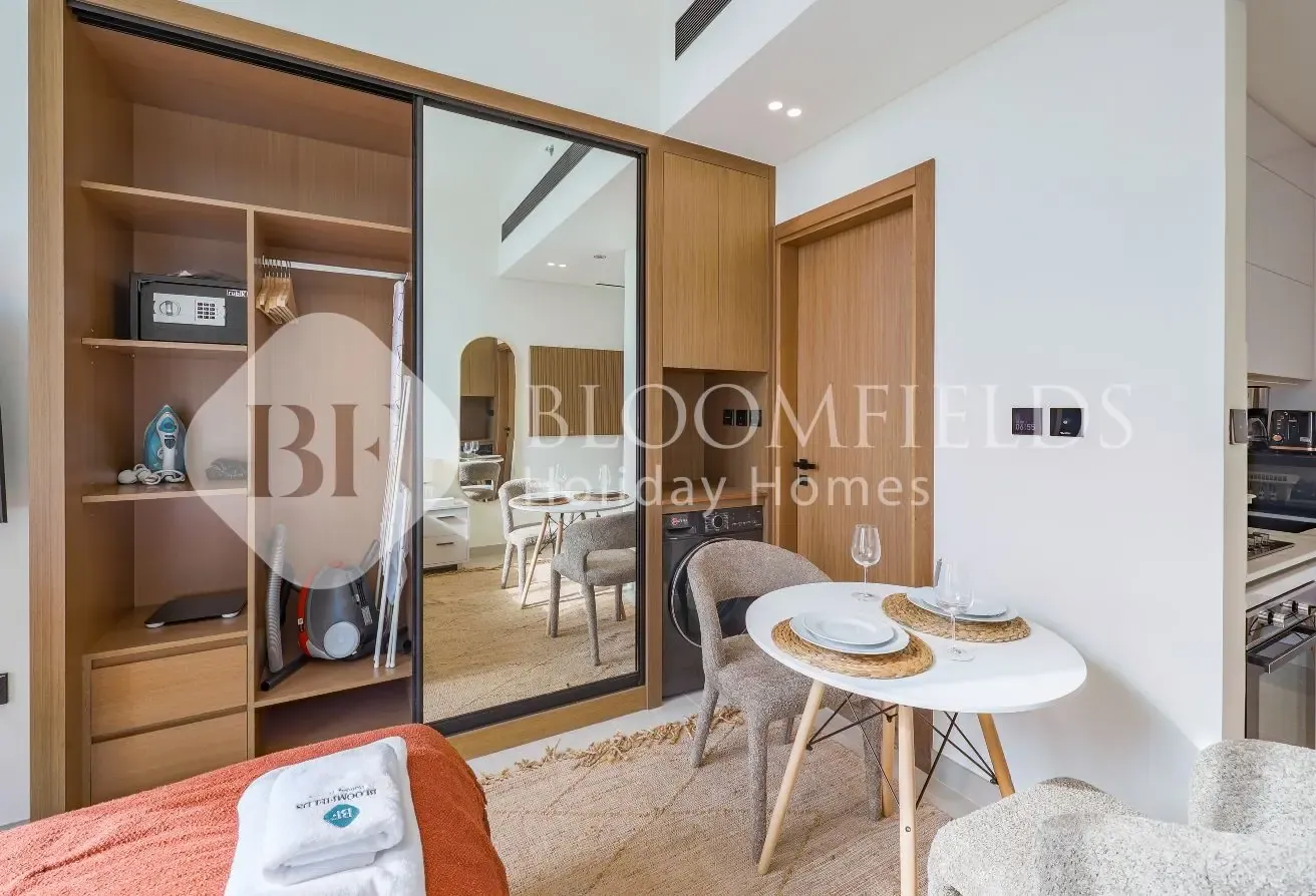 Modern Studio l Contemporary Urban Living