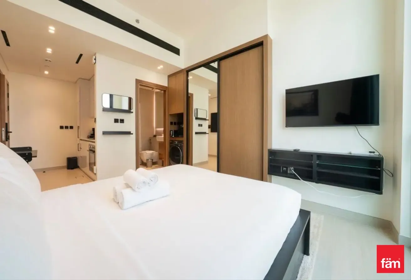 Fully Furnished / Well Maintained / Prime Location