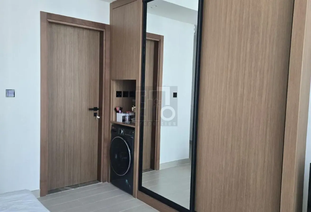 HIGH FLOOR |FURNISHED | READY TO MOVE | SMART HOME
