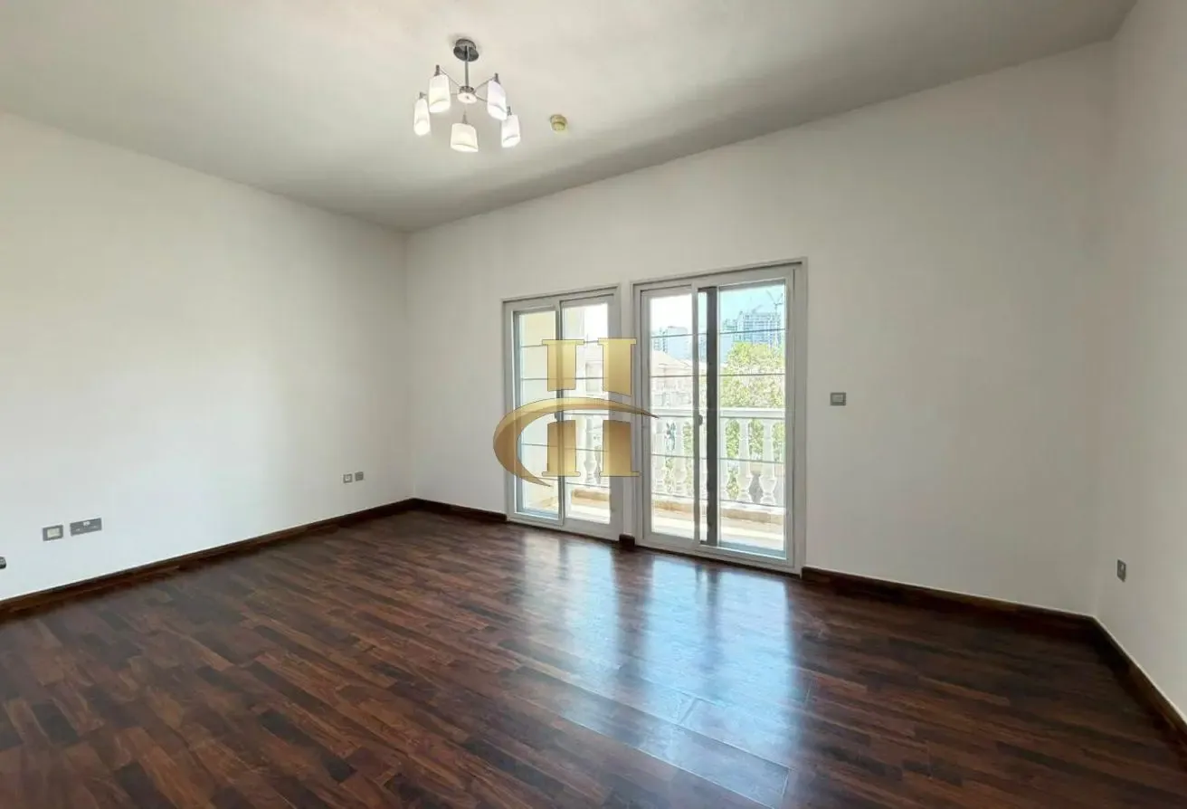 Vacant | Spacious | Luxury living