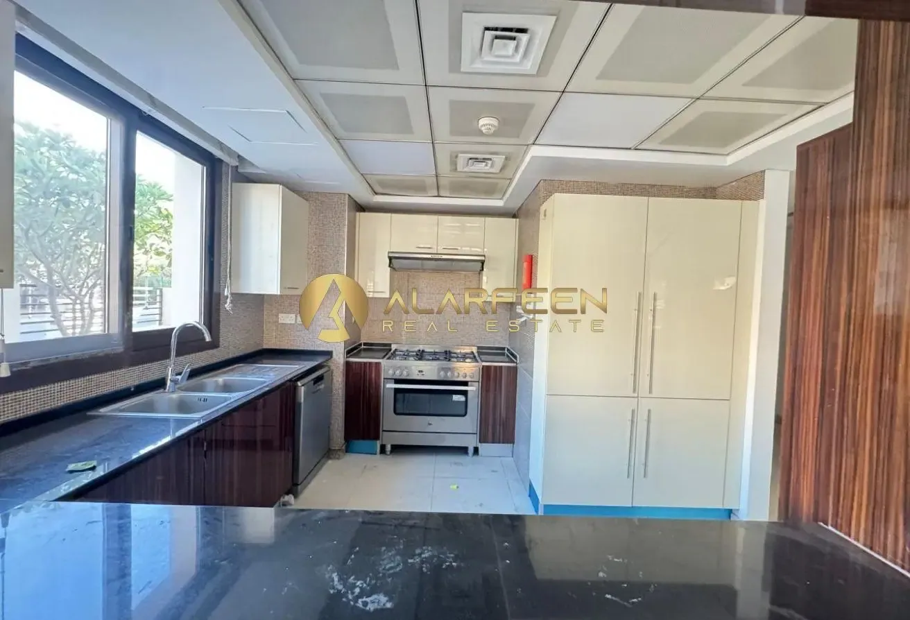Spacious 4BR Villa | Mulberry Park | Multiple View