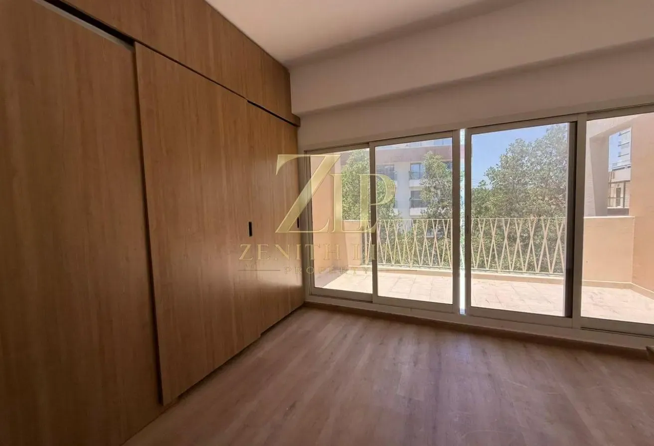 4BR+Maid`s ROOM | Private Garden | Vacant