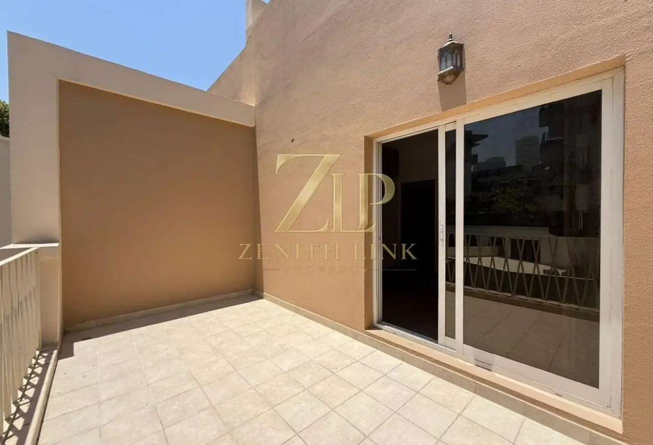 4BR+Maid`s ROOM | Private Garden | Vacant