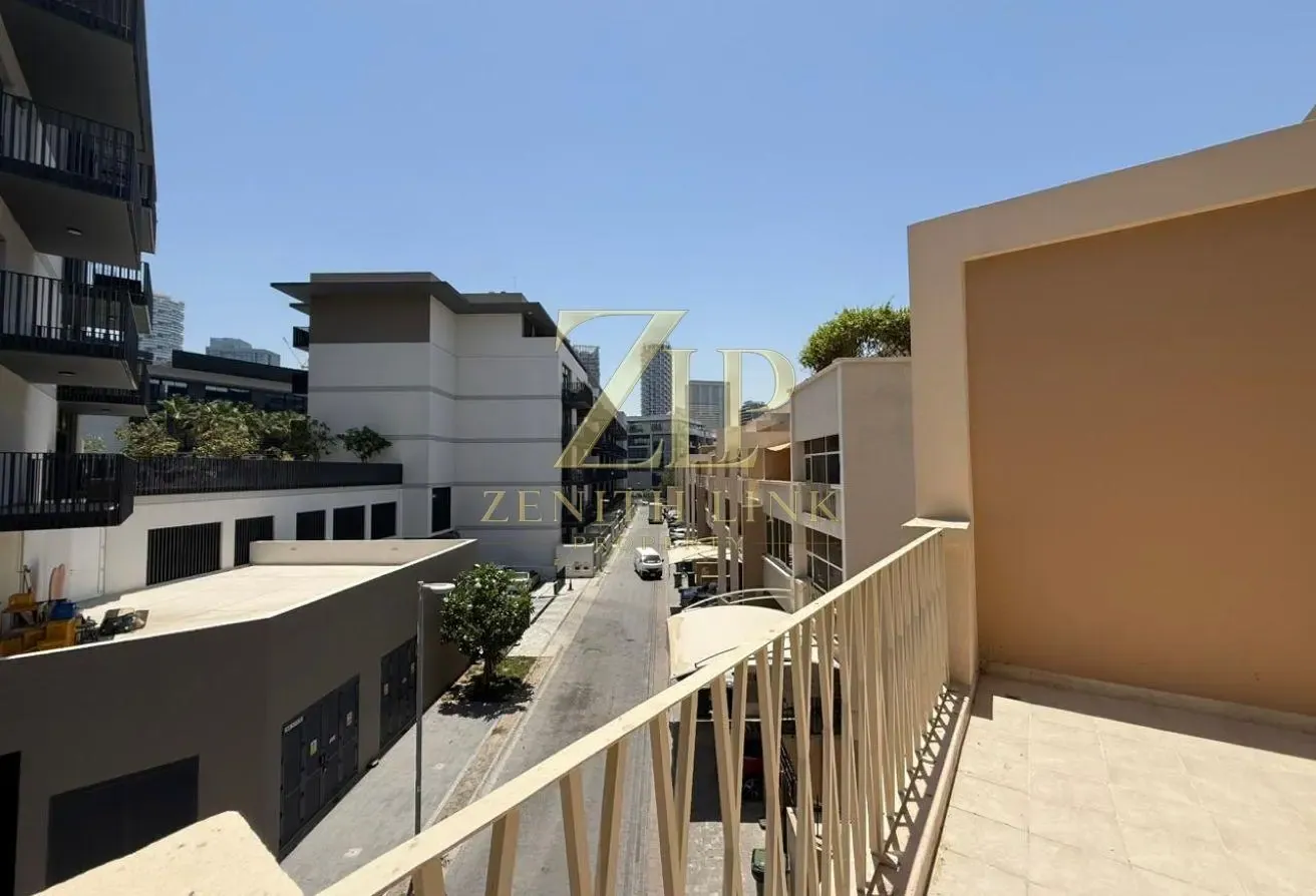 4BR+Maid`s ROOM | Private Garden | Vacant