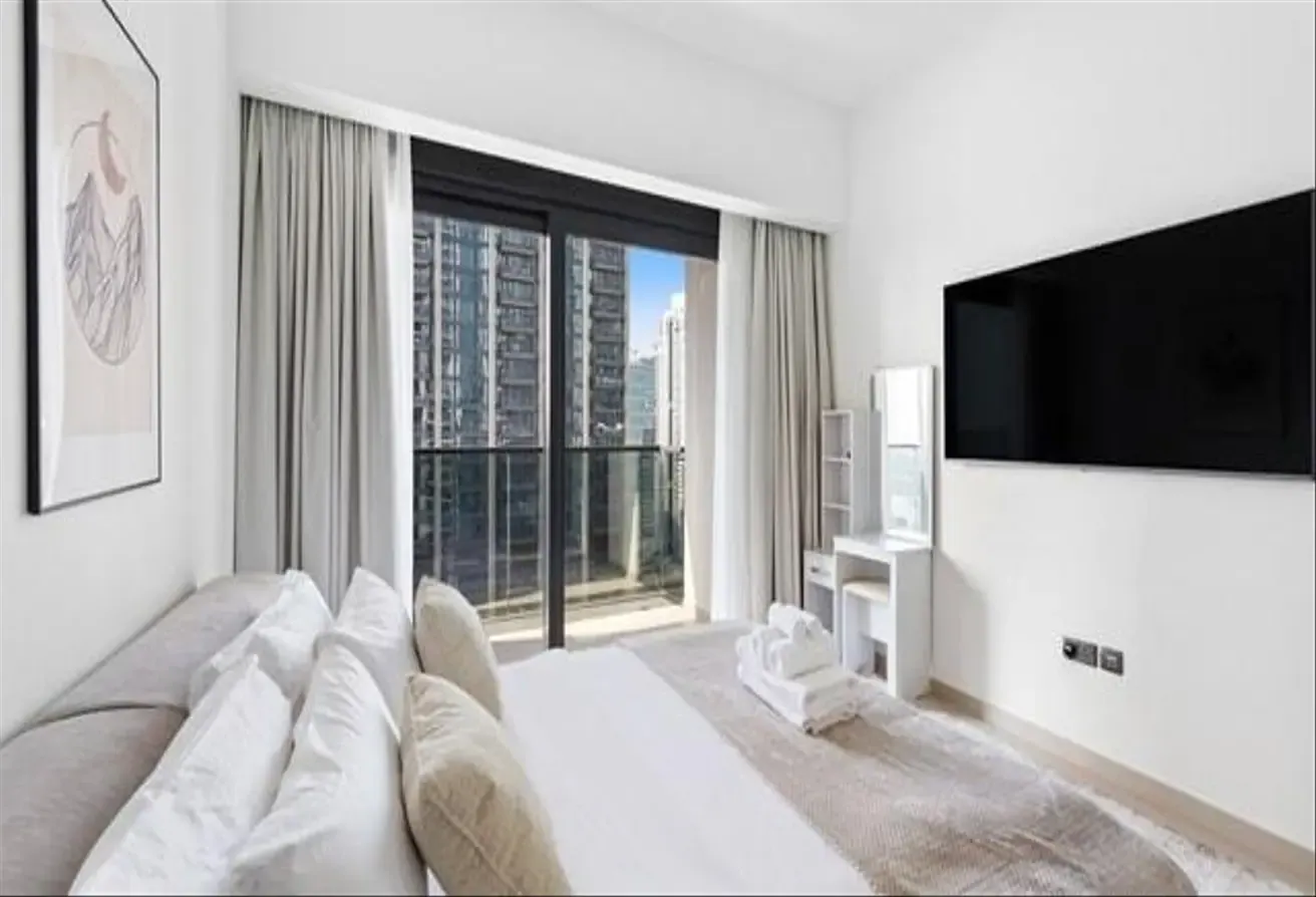 Luxurious 2BR in the Heart of Downtown Dubai