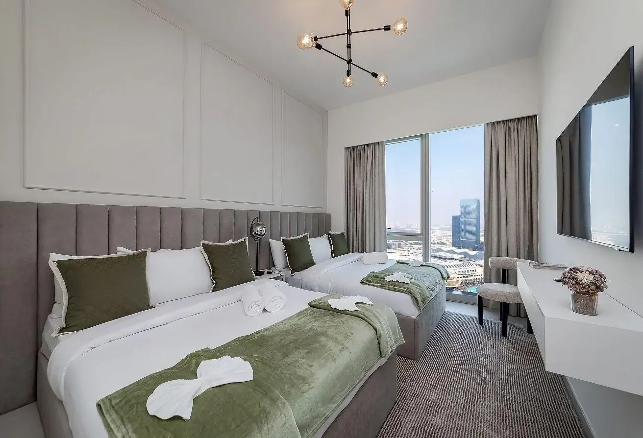 Luxurious 2BR with a Stunning View of Burj Khalifa