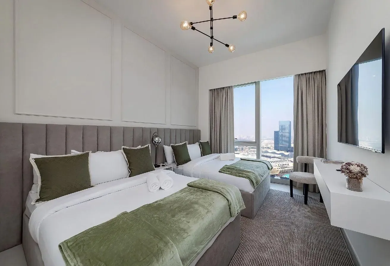 Luxurious 2BR with a Stunning View of Burj Khalifa